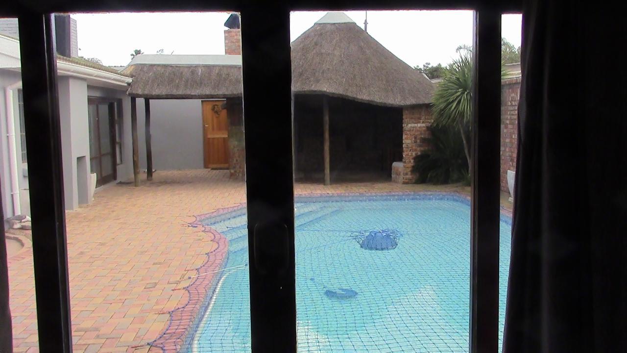 Apartemen 30 m² dengan 1 kamar tidur dan 1 kamar mandi pribadi di Teluk air biru Port Elizabeth Bagian luar foto