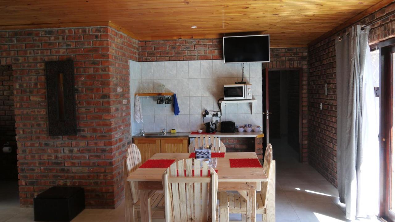 Apartemen 30 m² dengan 1 kamar tidur dan 1 kamar mandi pribadi di Teluk air biru Port Elizabeth Bagian luar foto