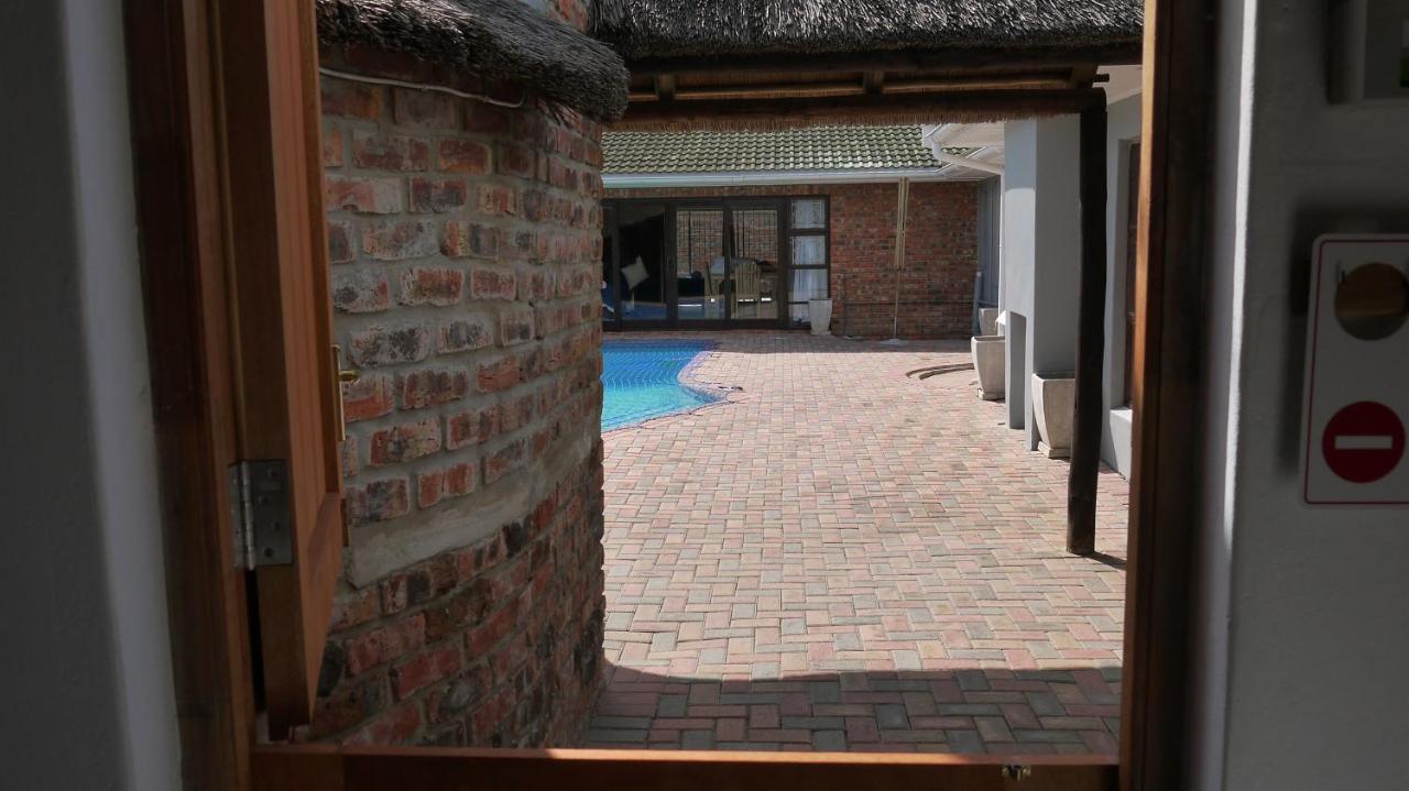 Apartemen 30 m² dengan 1 kamar tidur dan 1 kamar mandi pribadi di Teluk air biru Port Elizabeth Bagian luar foto