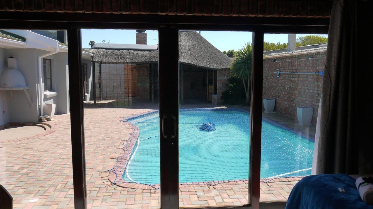 Apartemen 30 m² dengan 1 kamar tidur dan 1 kamar mandi pribadi di Teluk air biru Port Elizabeth Bagian luar foto