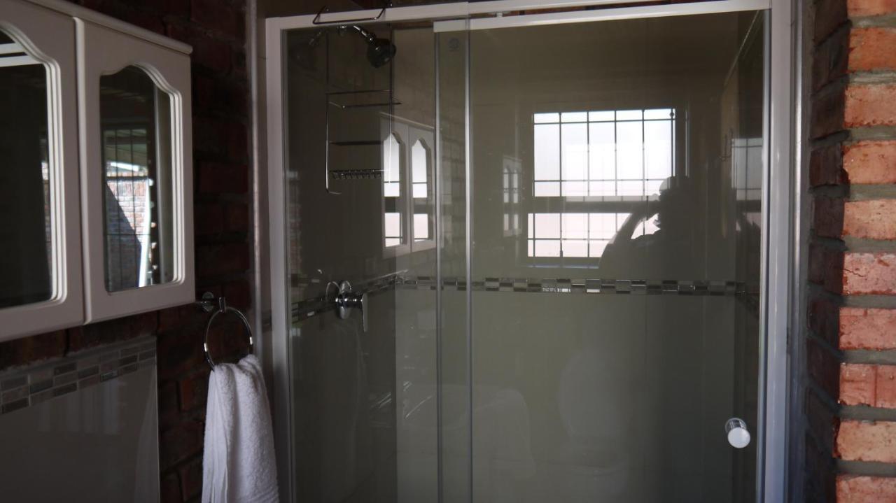 Apartemen 30 m² dengan 1 kamar tidur dan 1 kamar mandi pribadi di Teluk air biru Port Elizabeth Bagian luar foto